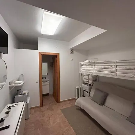 Cute Studio In Gran Via -Si1-3